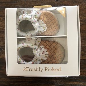 Freshly picked sprinkle moccasins